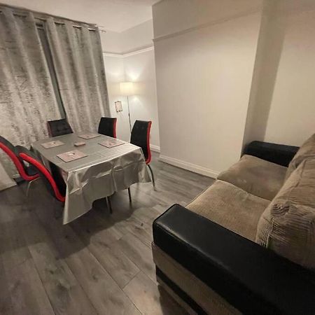 Large Beautiful 3 Bed House In City Of Birmingham Kültér fotó