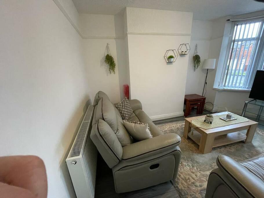 Large Beautiful 3 Bed House In City Of Birmingham Kültér fotó